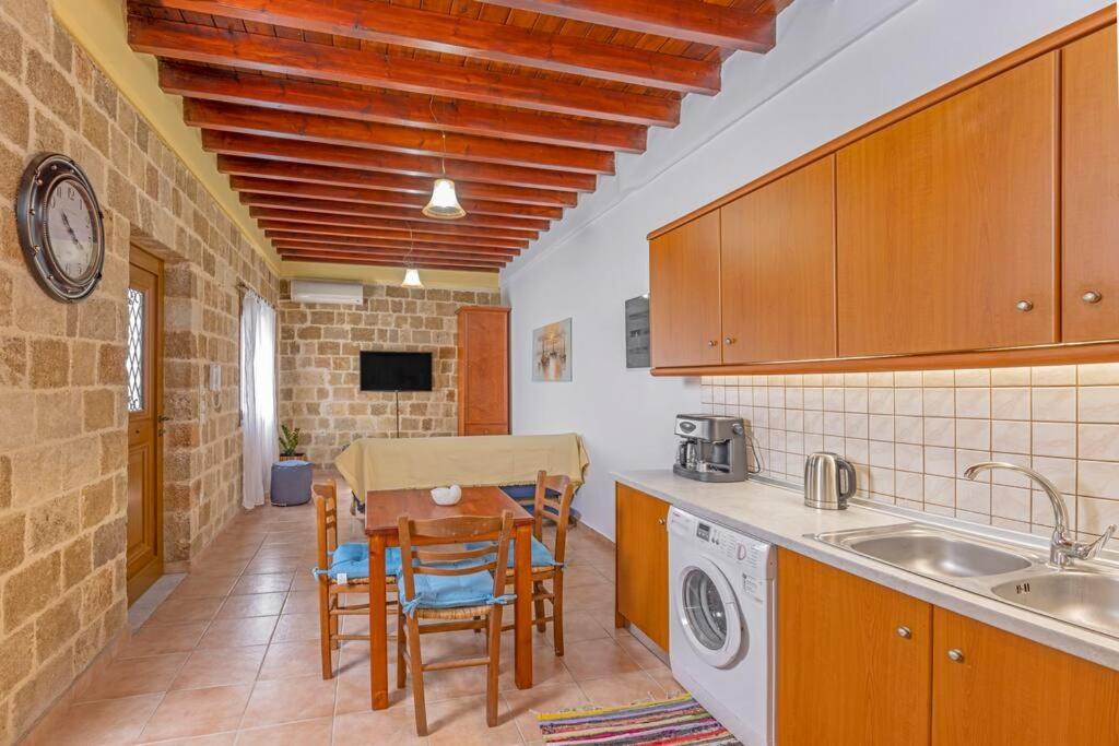 Appartement Margaritis Luxury Medieval House